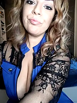 Snapshot of minerva_ chatting on 11/15/25, 02:02 minerva online show from 11/15/25, 02:02