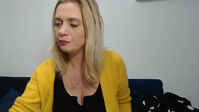 MysticCreature online show from 12/19/24, 04:23