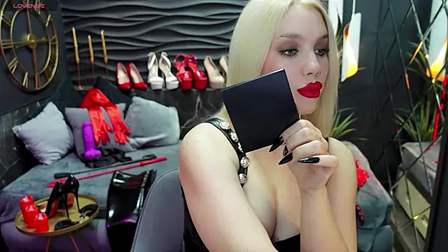 MistressDarsy online show from 02/18/25, 05:53