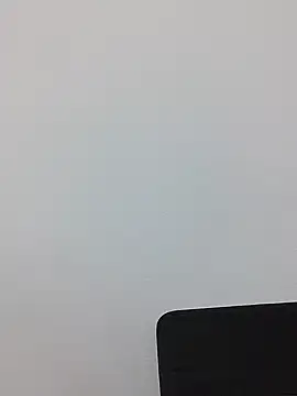 Snapshot of Lucy_1_roso chatting on 02/14/25, 09:43 Lucy 1 roso online show from 02/14/25, 09:43