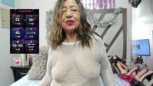 Snapshot of matureluna chatting on 03/16/25, 03:39 matureluna online show from 03/16/25, 03:39