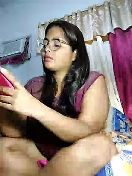 Snapshot of missmelissa_ chatting on 12/11/24, 09:19 missmelissa online show from 12/11/24, 09:19