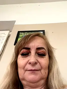 Irina2909xh online show from 10/09/25, 10:35