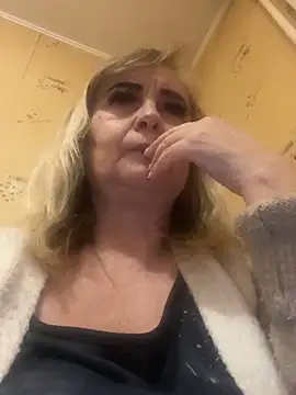 Irina2909xh online show from 10/12/25, 09:36