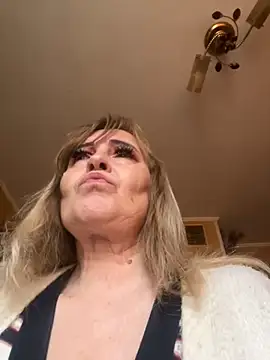 Irina2909xh online show from 10/22/25, 06:57