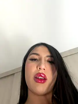 hollyprincess 2 online show from 11/17/25, 01:33