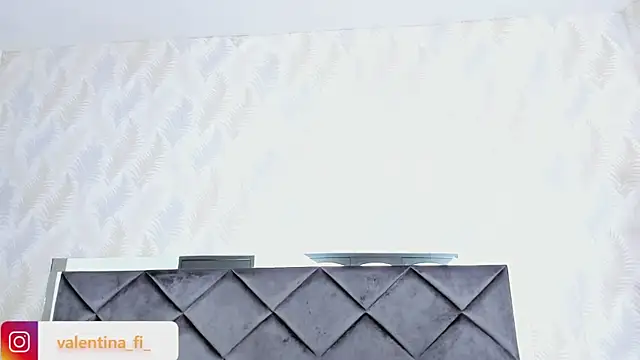 Snapshot of valentina_fi chatting on 03/12/25, 06:22 valentina fi online show from 03/12/25, 06:22