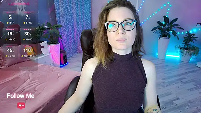 Snapshot of AngelaWhiti chatting on 03/02/25, 03:48 AngelaWhiti online show from 03/02/25, 03:48