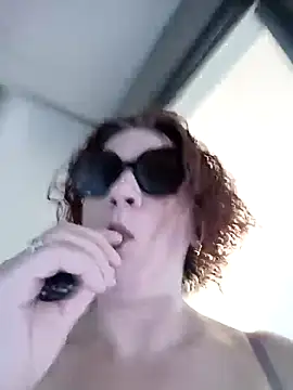 Snapshot of jennylovence chatting on 09/15/25, 08:03 jennylovence online show from 09/15/25, 08:03