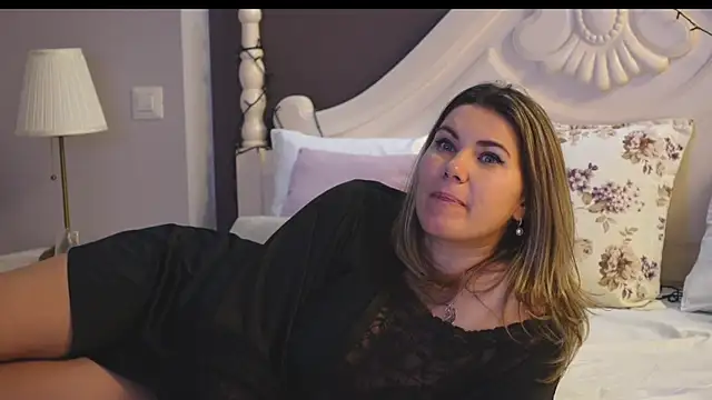 FeliciaKrige online show from 01/06/25, 02:04