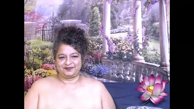Snapshot of indianstar75 chatting on 02/05/25, 12:20 indianstar75 online show from 02/05/25, 12:20
