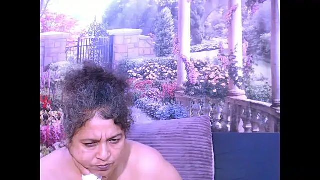 Snapshot of indianstar75 chatting on 02/12/25, 01:09 indianstar75 online show from 02/12/25, 01:09