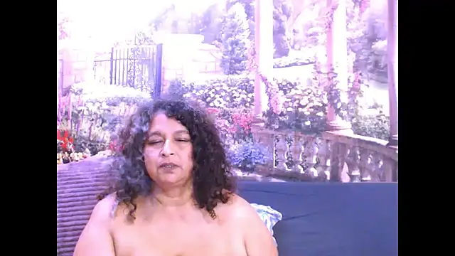 Snapshot of indianstar75 chatting on 02/22/25, 11:46 indianstar75 online show from 02/22/25, 11:46