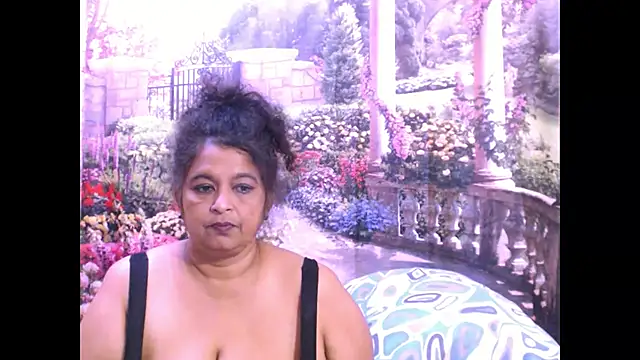 Snapshot of indianstar75 chatting on 03/12/25, 01:25 indianstar75 online show from 03/12/25, 01:25