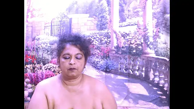 Snapshot of indianstar75 chatting on 03/12/25, 09:45 indianstar75 online show from 03/12/25, 09:45