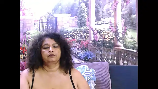 Snapshot of indianstar75 chatting on 03/18/25, 08:37 indianstar75 online show from 03/18/25, 08:37