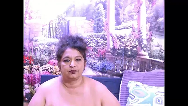 Snapshot of indianstar75 chatting on 03/20/25, 05:35 indianstar75 online show from 03/20/25, 05:35