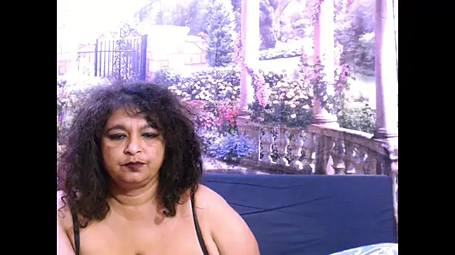 Snapshot of indianstar75 chatting on 03/20/25, 12:43 indianstar75 online show from 03/20/25, 12:43