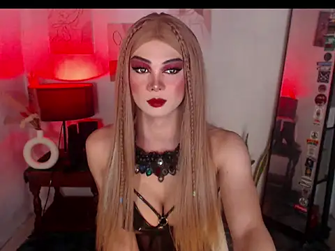 Snapshot of MagneticBeauty chatting on 10/01/25, 01:50 MagneticBeauty online show from 10/01/25, 01:50