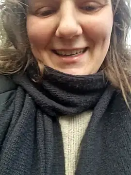 Snapshot of Cutegirlforyou chatting on 12/03/24, 10:28 Cutegirlforyou online show from 12/03/24, 10:28