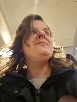 Snapshot of Cutegirlforyou chatting on 12/16/24, 10:50 Cutegirlforyou online show from 12/16/24, 10:50