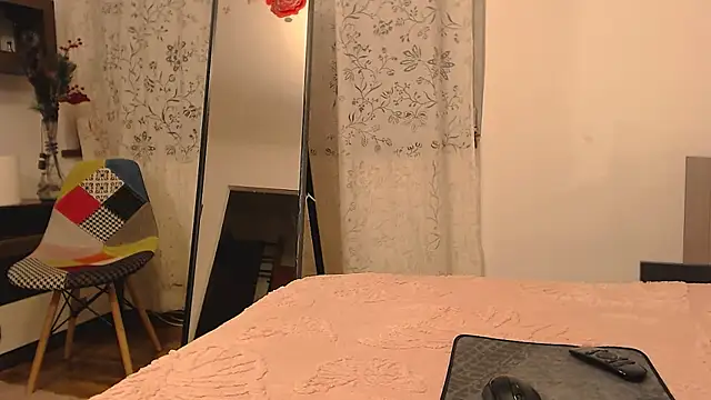 elacoquette online show from 10/15/25, 12:44