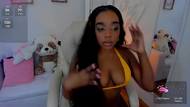 Snapshot of zobe_love chatting on 01/15/25, 07:44 zobe love online show from 01/15/25, 07:44