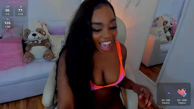 Snapshot of zobe_love chatting on 02/07/25, 09:48 zobe love online show from 02/07/25, 09:48