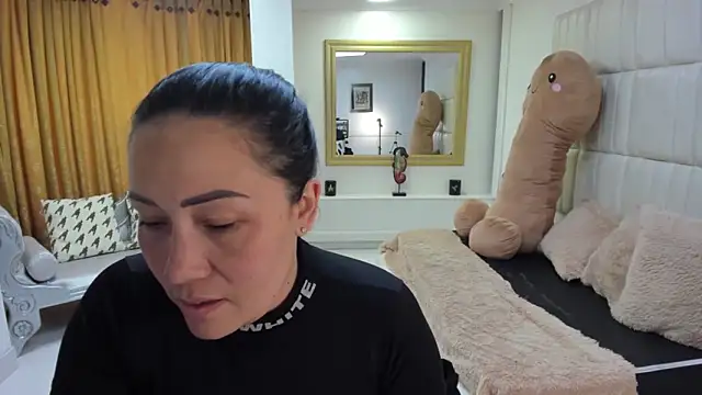 gaby trent online show from 11/13/25, 03:55