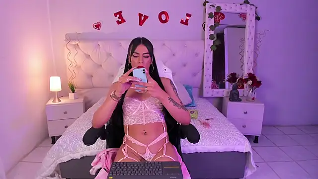 Snapshot of ximena_slut_21 chatting on 02/19/25, 12:57 ximena slut 21 online show from 02/19/25, 12:57