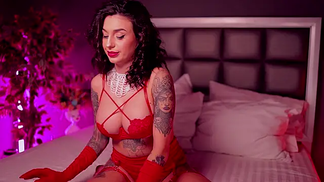 Snapshot of SonyaParker chatting on 01/09/25, 04:30 SonyaParker online show from 01/09/25, 04:30