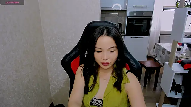Snapshot of AyaMoon chatting on 09/26/25, 05:00 AyaMoon online show from 09/26/25, 05:00