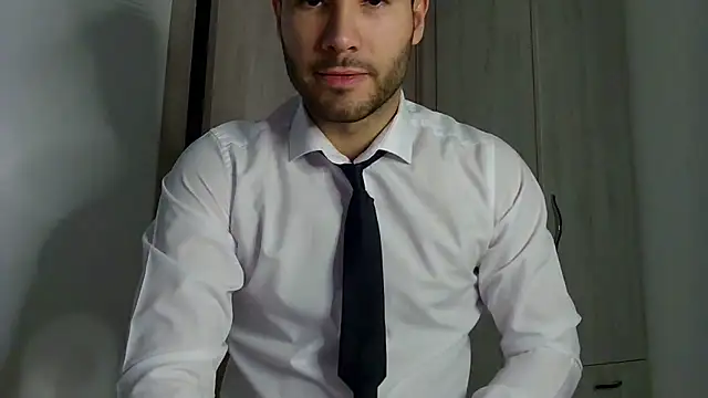 Snapshot of Justynn1 chatting on 01/10/25, 12:06 Justynn1 online show from 01/10/25, 12:06