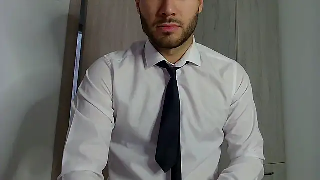 Snapshot of Justynn1 chatting on 02/25/25, 05:41 Justynn1 online show from 02/25/25, 05:41