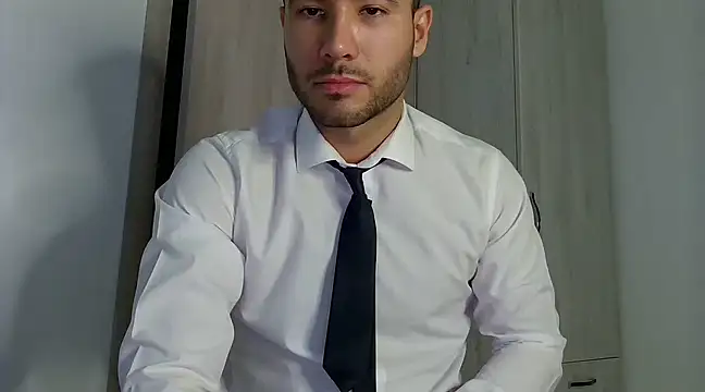 Snapshot of Justynn1 chatting on 02/28/25, 05:26 Justynn1 online show from 02/28/25, 05:26