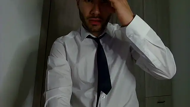 Snapshot of Justynn1 chatting on 10/30/25, 10:21 Justynn1 online show from 10/30/25, 10:21