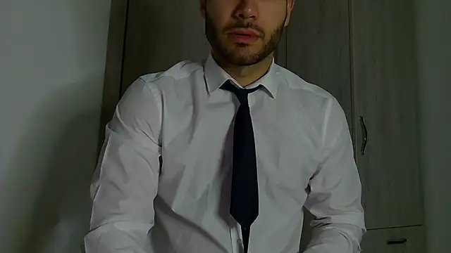 Snapshot of Justynn1 chatting on 11/14/25, 06:12 Justynn1 online show from 11/14/25, 06:12