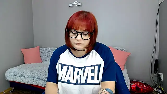 Estheri online show from 02/18/25, 07:54