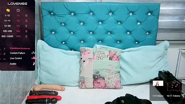 Snapshot of MAARYMOON chatting on 12/19/24, 11:29 MAARYMOON online show from 12/19/24, 11:29