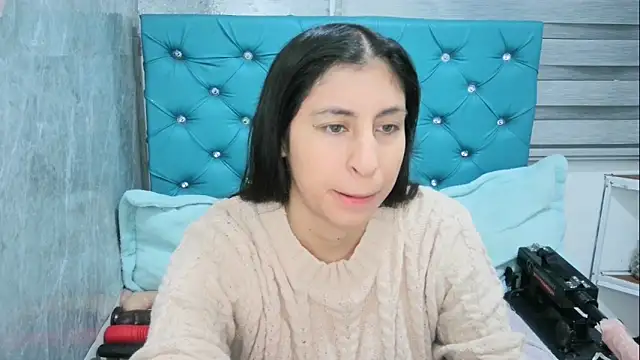 Snapshot of MAARYMOON chatting on 02/12/25, 11:07 MAARYMOON online show from 02/12/25, 11:07