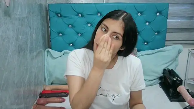 Snapshot of MAARYMOON chatting on 03/19/25, 11:28 MAARYMOON online show from 03/19/25, 11:28