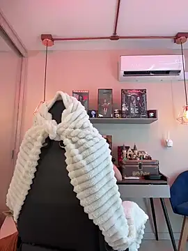 Snapshot of Zoe_Bae chatting on 02/01/25, 04:33 Zoe Bae online show from 02/01/25, 04:33