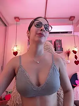 Snapshot of Zoe_Bae chatting on 02/20/25, 12:41 Zoe Bae online show from 02/20/25, 12:41