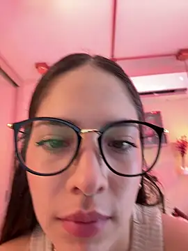 Snapshot of Zoe_Bae chatting on 02/21/25, 09:32 Zoe Bae online show from 02/21/25, 09:32