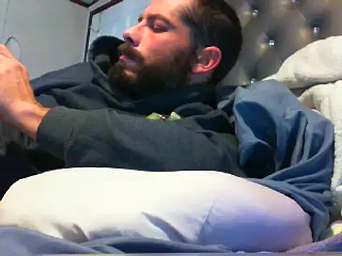 Snapshot of Sitonmyface2020@xh chatting on 03/11/25, 05:02 Sitonmyface2020xh online show from 03/11/25, 05:02