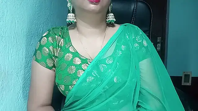 Snapshot of YourModhu chatting on 09/12/25, 05:57 YourModhu online show from 09/12/25, 05:57