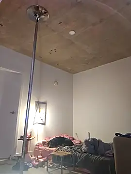 Snapshot of NikiFm chatting on 10/12/25, 06:01 NikiFm online show from 10/12/25, 06:01