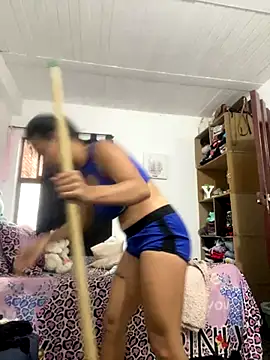 AlondraDiossa03 online show from 10/31/25, 07:26