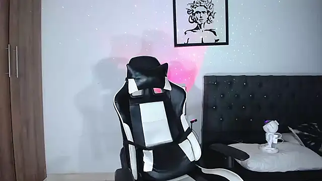 AlanNaughty online show from 11/05/25, 05:40