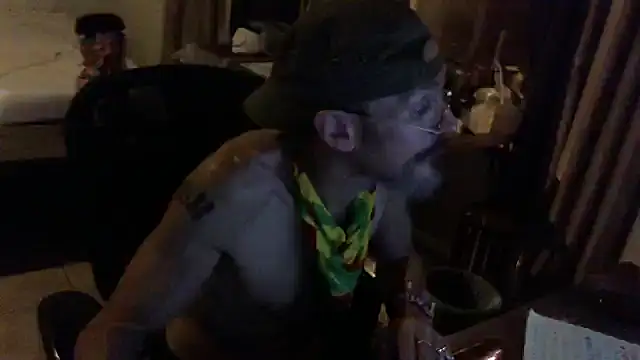 mycock2474u online show from 10/09/25, 01:58